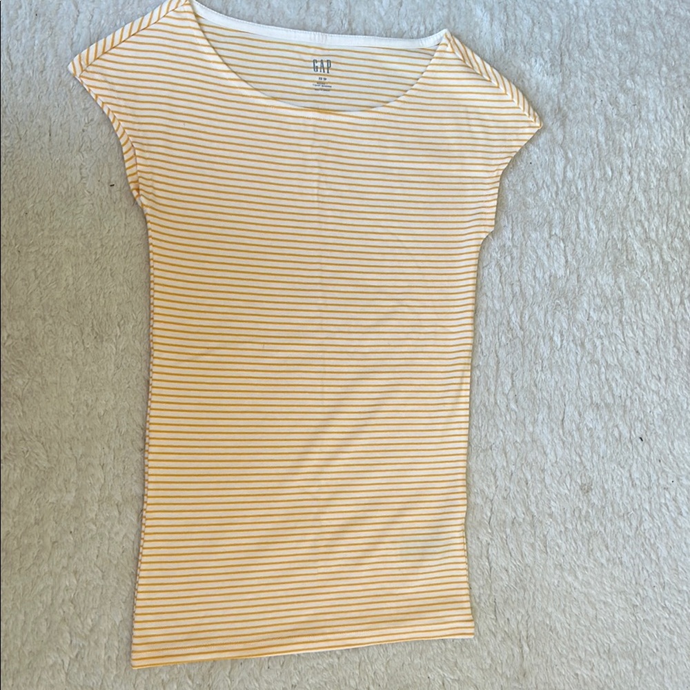 GAP Cream and Tan Fitted Cap Sleeve Tee
